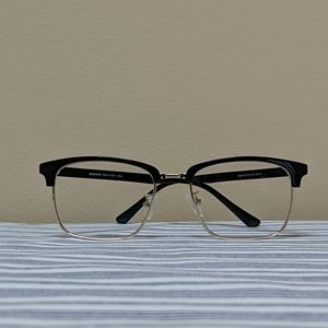 Prescription-less Glasses